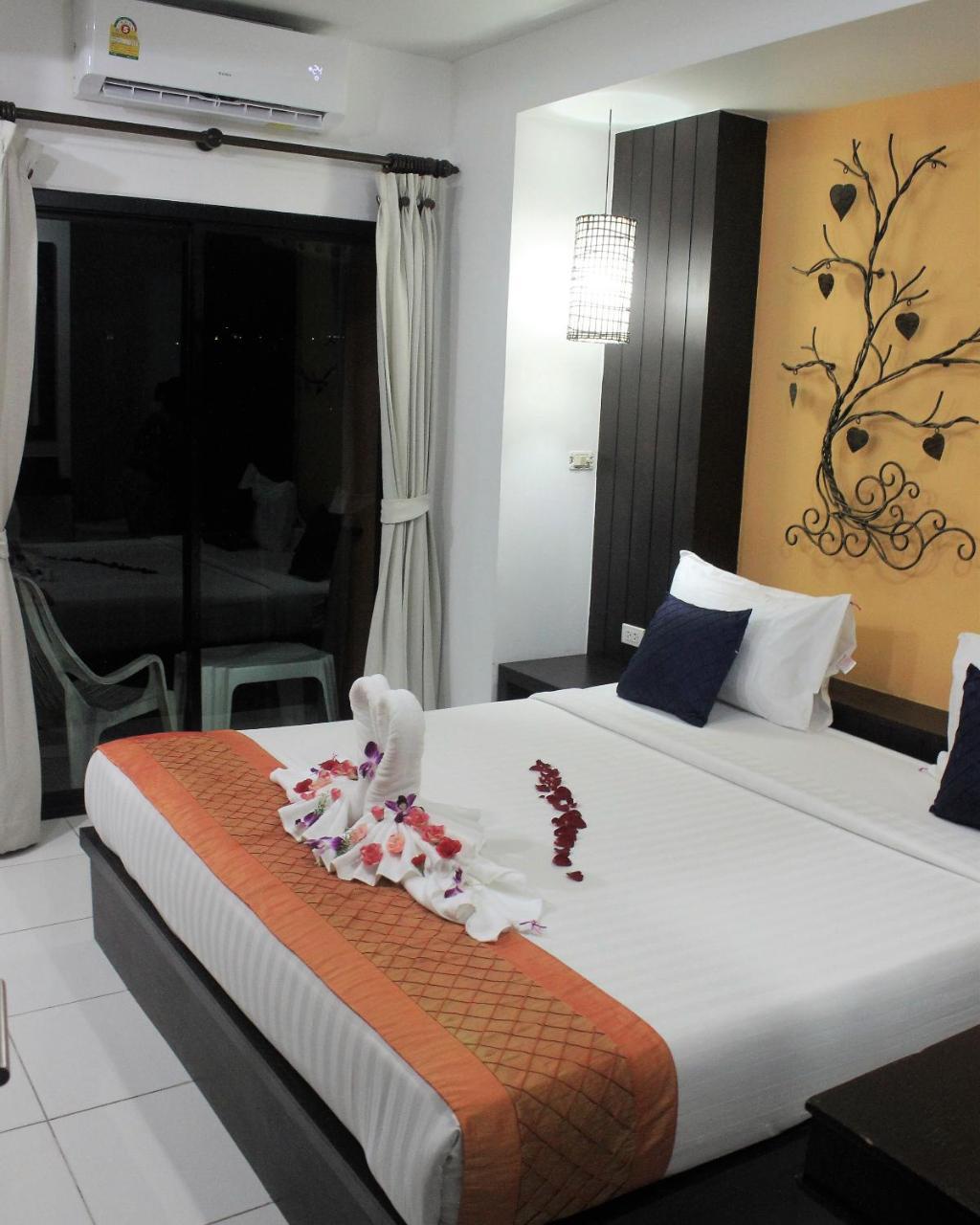 Amber Residence - Sha Plus Phuket Exterior photo
